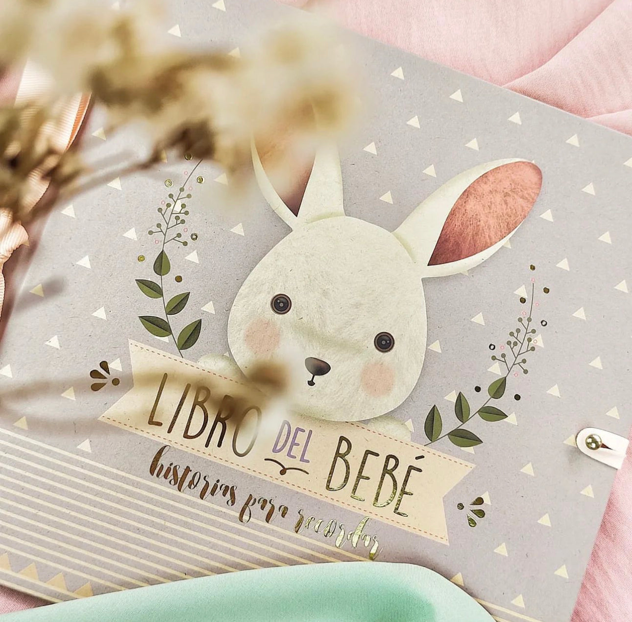 Libro del bebé Conejo Rosa