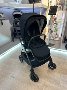 Combo Coche TRIV Black + Silla de Carro Nuna Rava Caviar